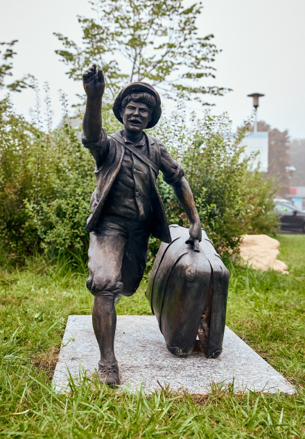 Rzeźba Miejska Ziutek Turysta